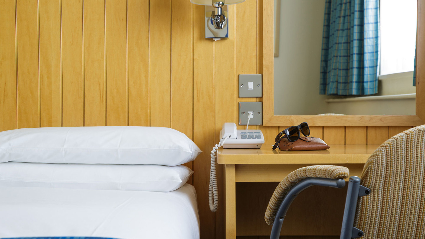Room Detail
