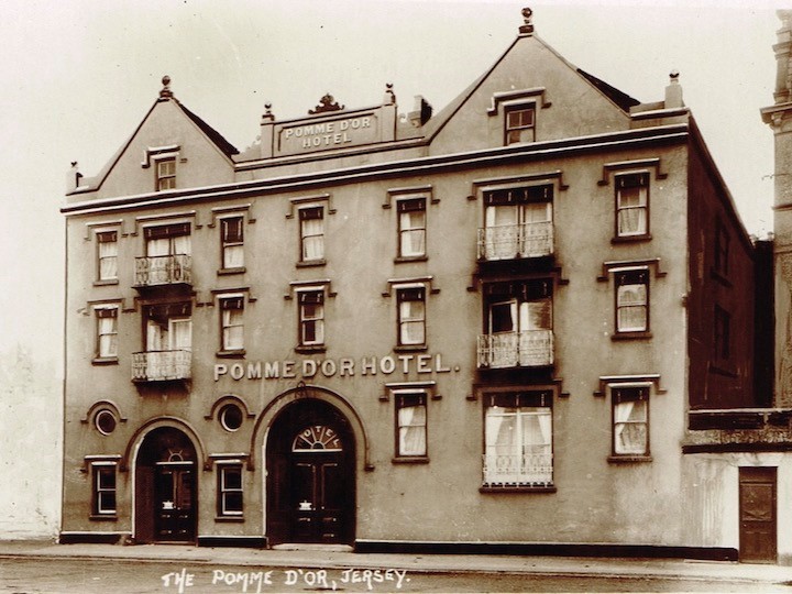 1930 - Pomme d’Or Hotel