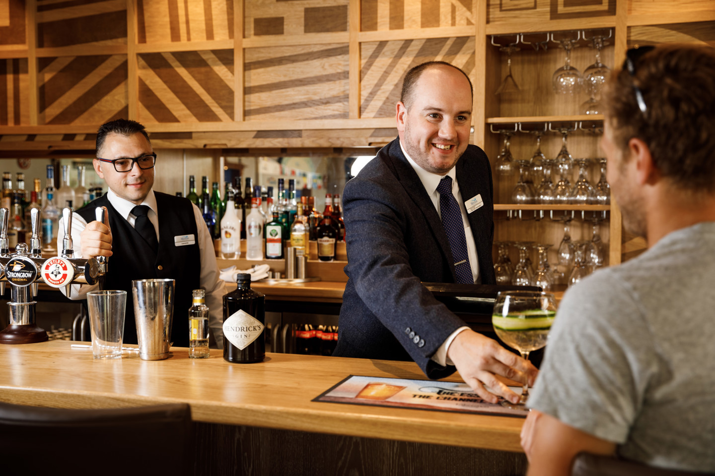 Boulevard Lounge Service 4