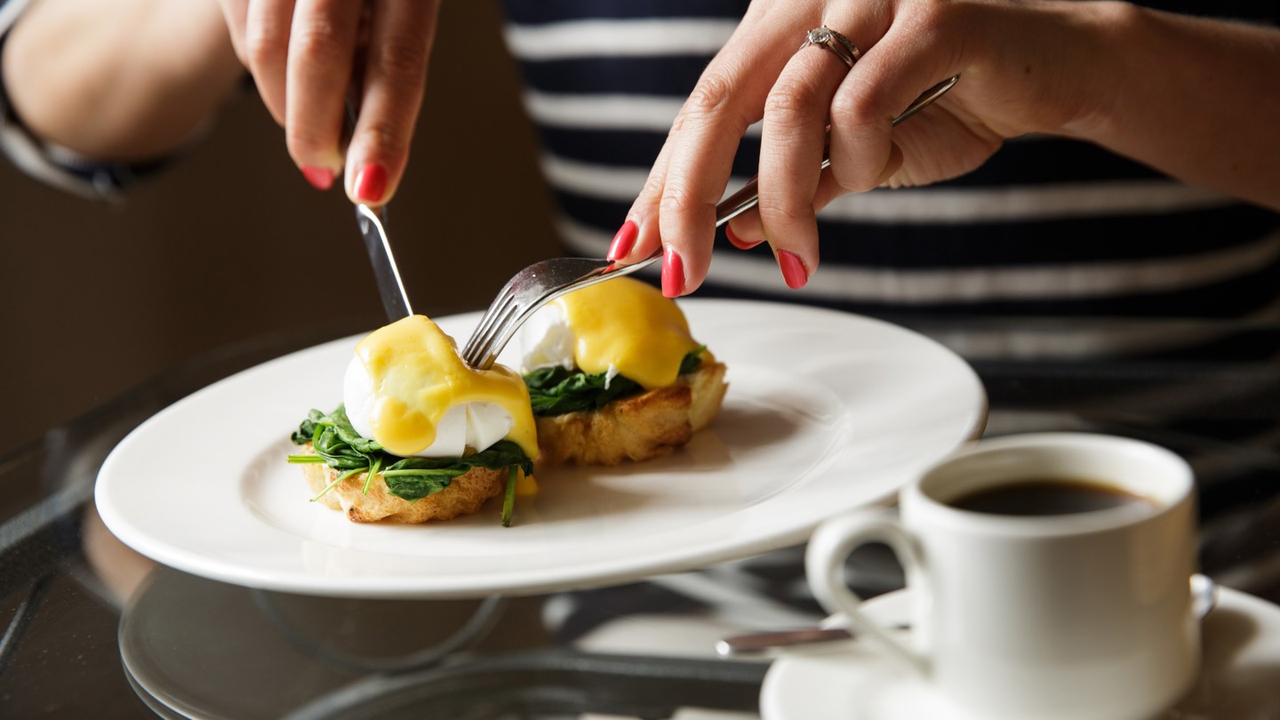 Bedroom BREAKFAST EGGS
