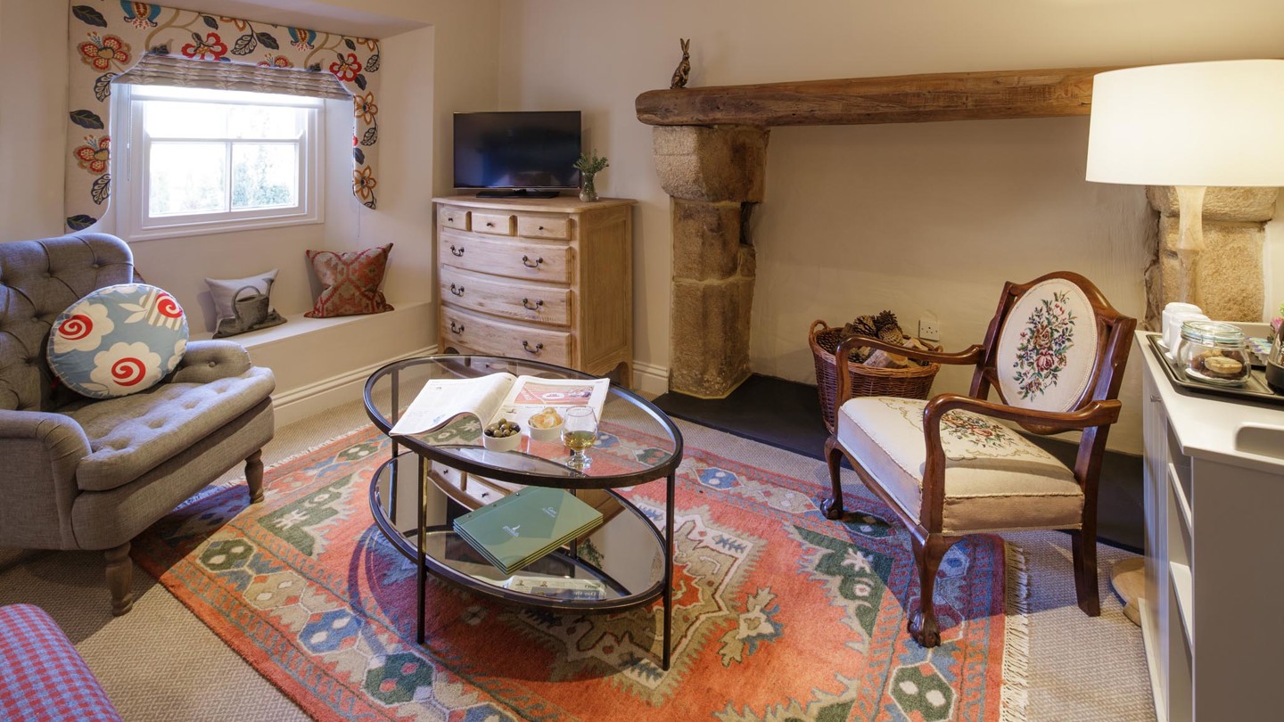 Superior Room Seating Area