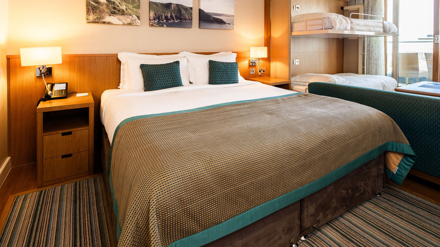 Dodo Suite Double Bed & Bunk Bed