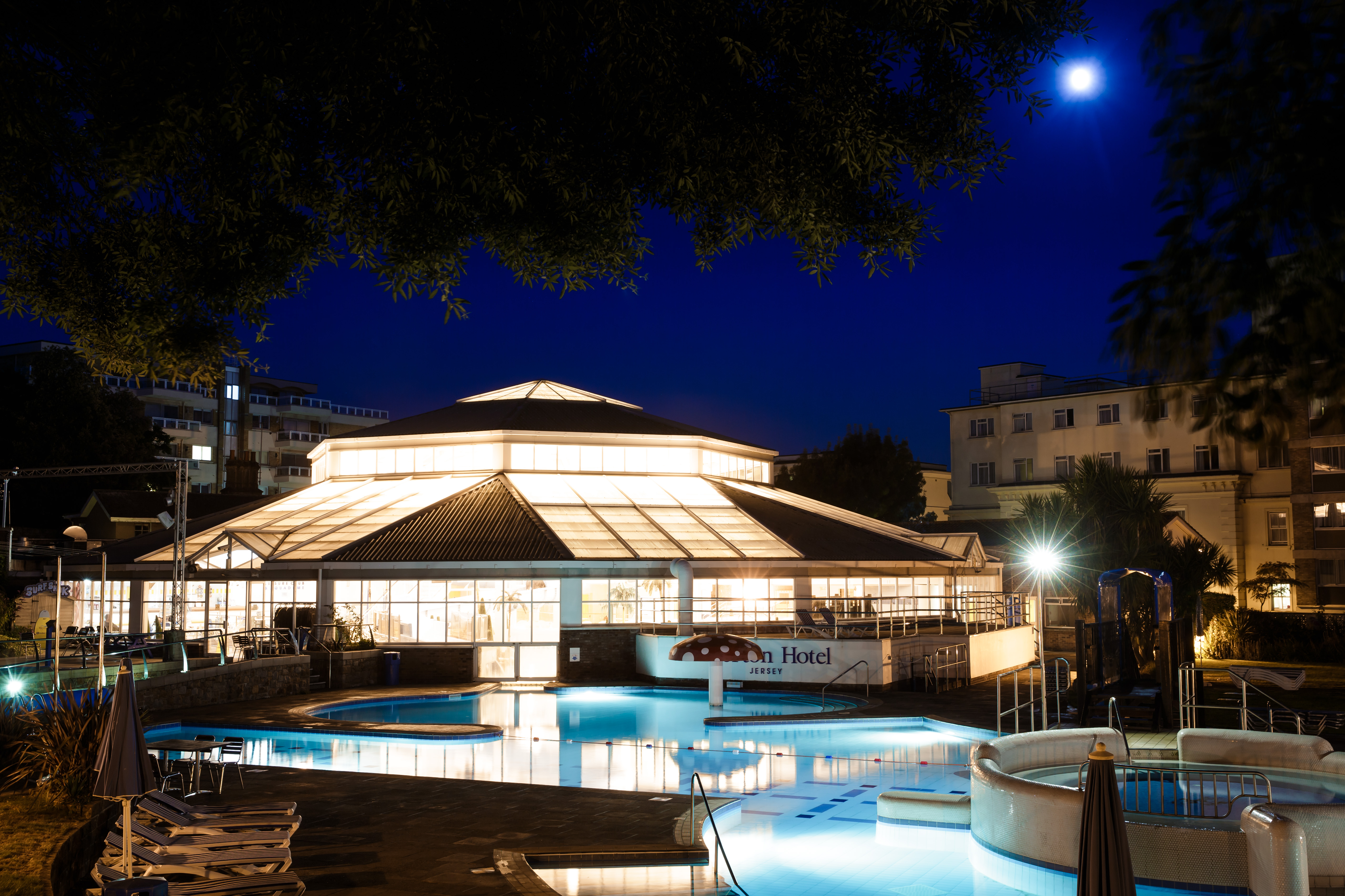 Merton Aquadome. External Dusk 4