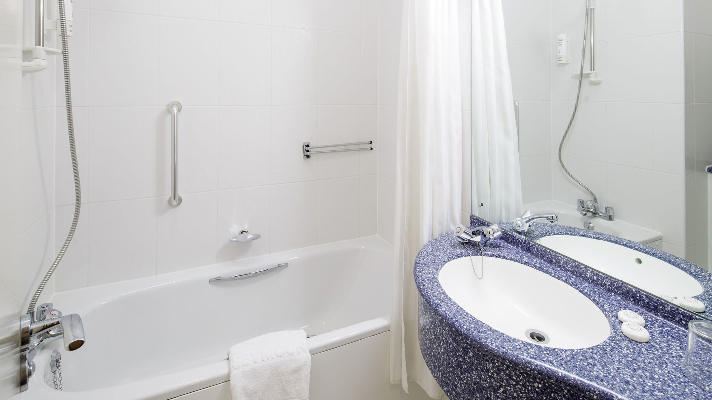 Bathroom 4