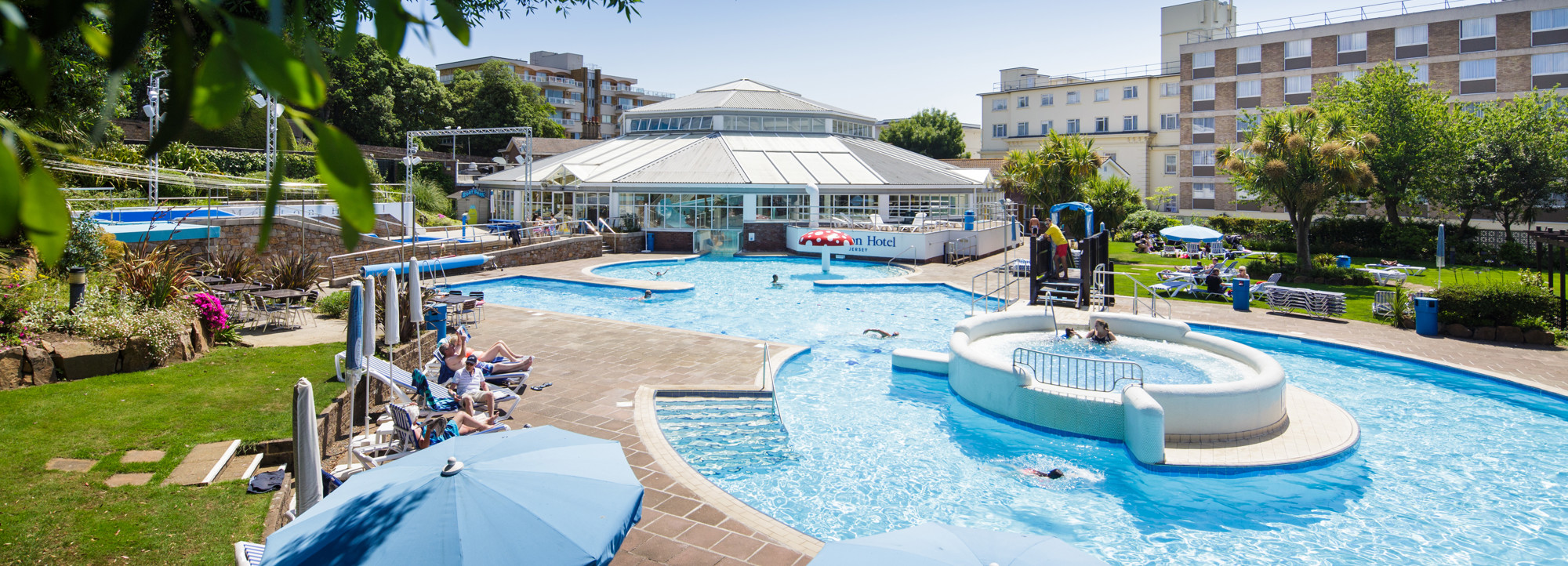 Main outdoor swimming pool at the Merton Aquadome