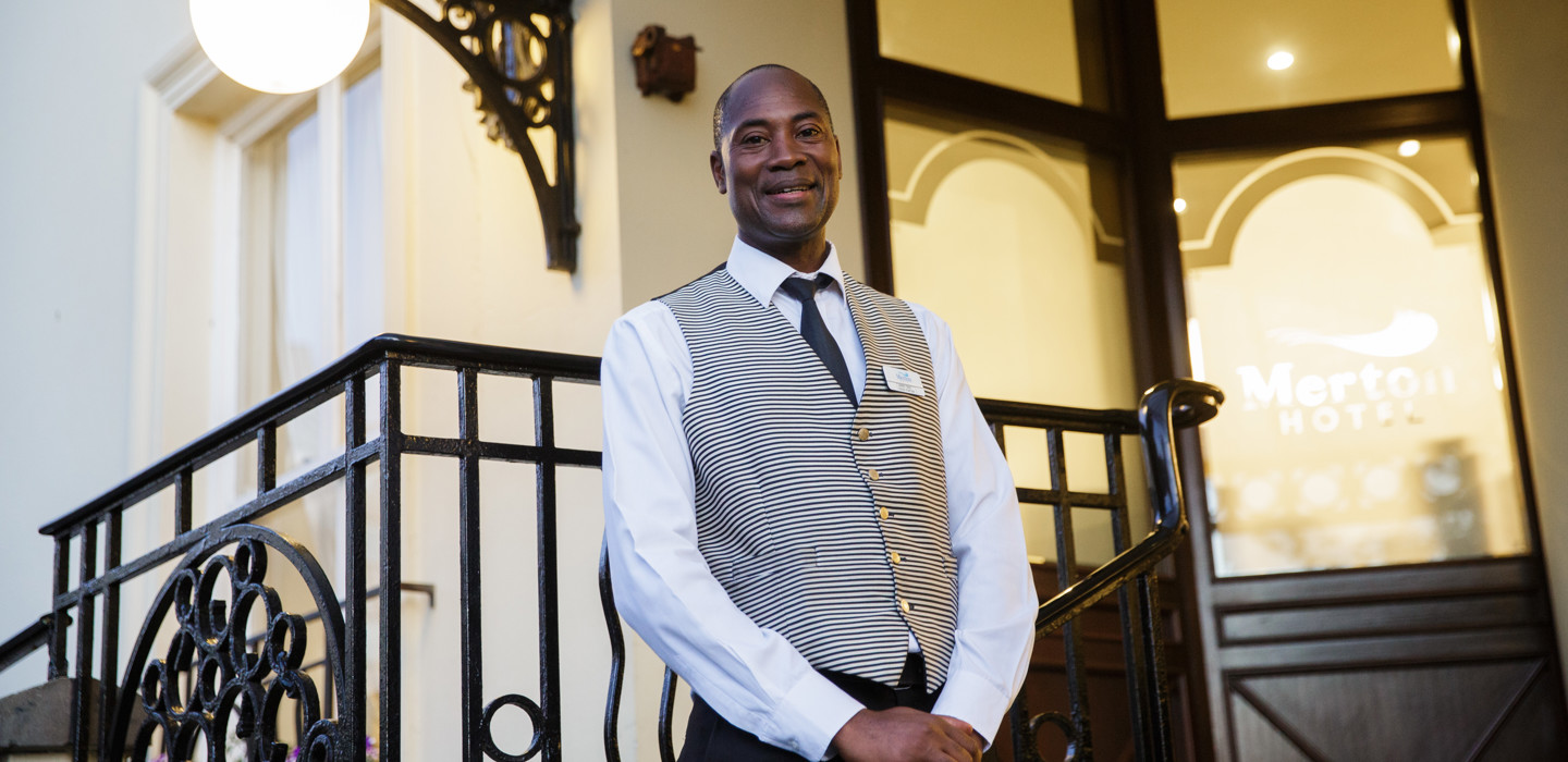 Merton. External Porter 3