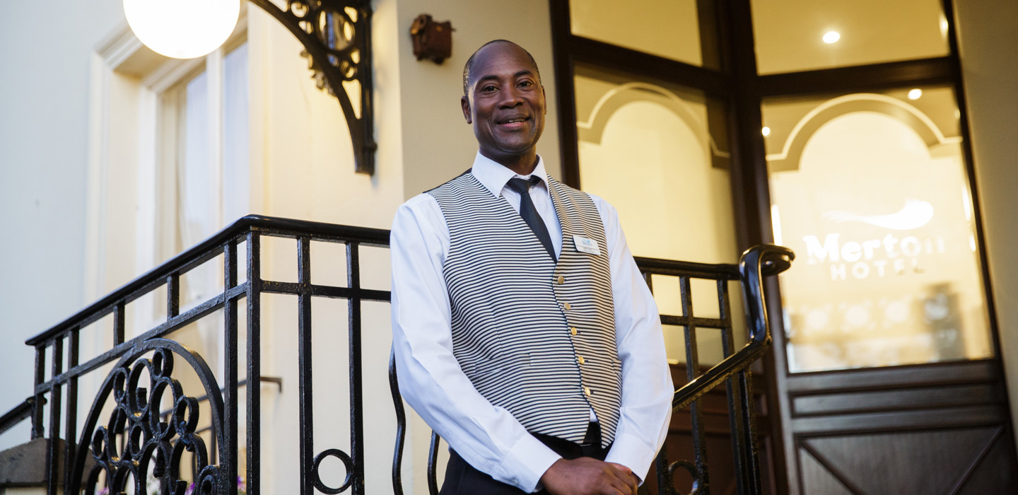 Merton. External Porter 3